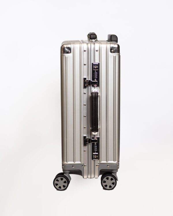 Tsuyoi Travel Luggage - Image 5